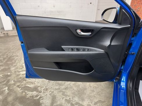 Used 2022 Kia Rio S w/ Technology Package image 10