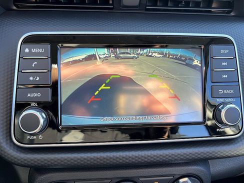 New 2025 Nissan Kicks Play S image 15