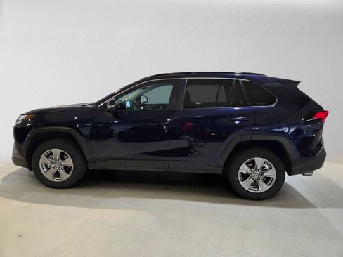 Used 2025 Toyota RAV4 XLE AWD/4WD image 6