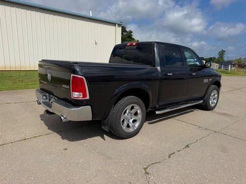 Used 2015 RAM 1500 Laramie w/ Convenience Group AWD/4WD image 3