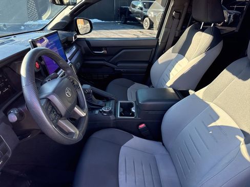 Used 2024 Toyota Tacoma TRD Off-Road w/ TRD Off Road Upgrade Package image 15