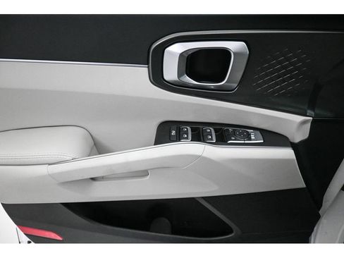 New 2026 Kia Sorento S image 15