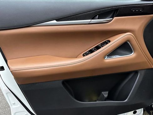 Used 2022 INFINITI QX60 Sensory w/ Vision Package image 18