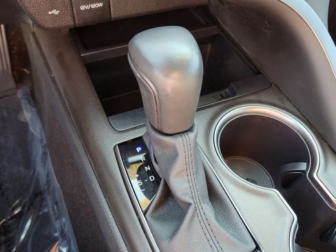 Used 2024 Toyota Camry SE FWD image 22