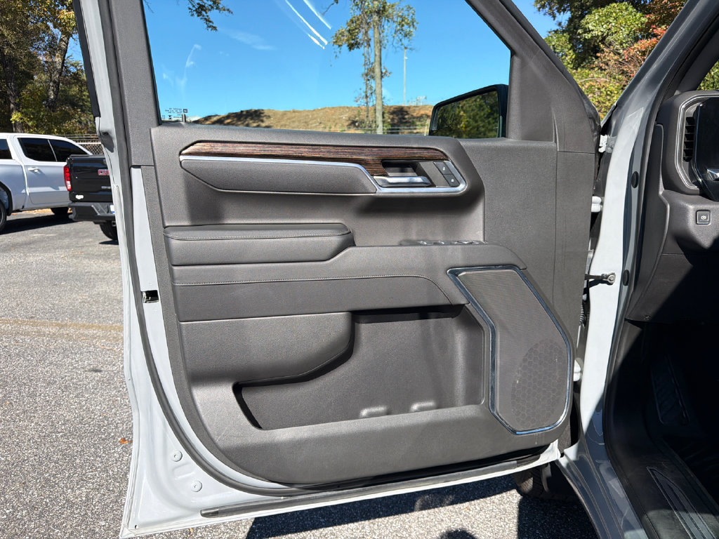 Used 2024 GMC Sierra 1500 Elevation AWD/4WD image 10