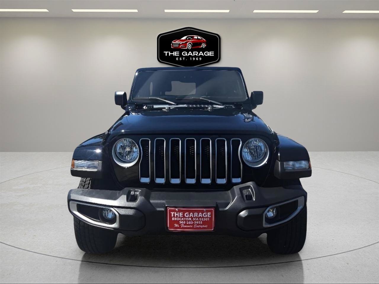Used 2021 Jeep Wrangler Unlimited Sahara AWD/4WD image 2