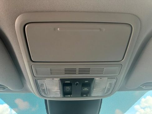 Used 2021 Honda Odyssey EX-L image 30