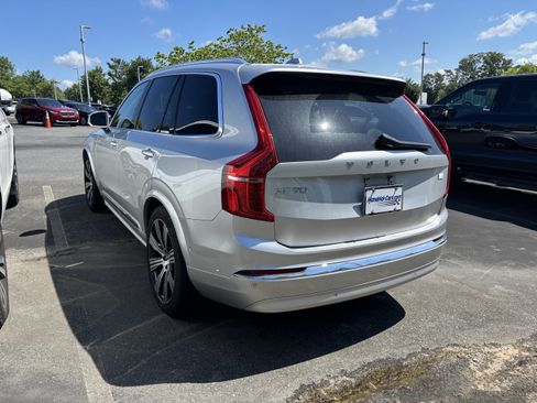 Used 2022 Volvo XC90 T8 Inscription w/ Advanced Package AWD/4WD image 14