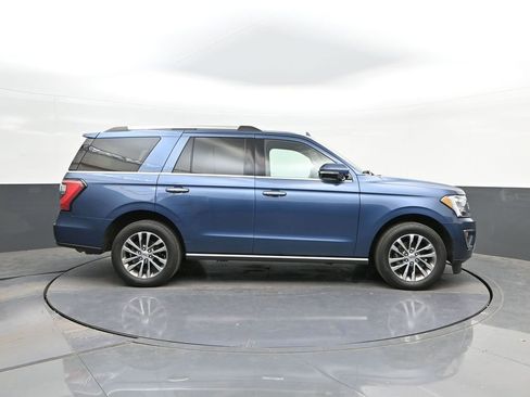 Used 2018 Ford Expedition Limited w/ Equipment Group 301A RWD image 25