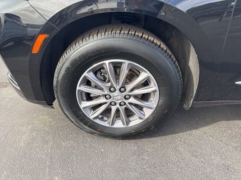 Used 2024 Buick Enclave Premium image 27