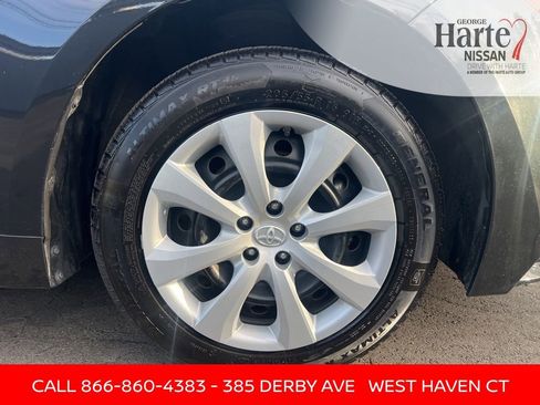 Used 2022 Toyota Corolla LE image 37