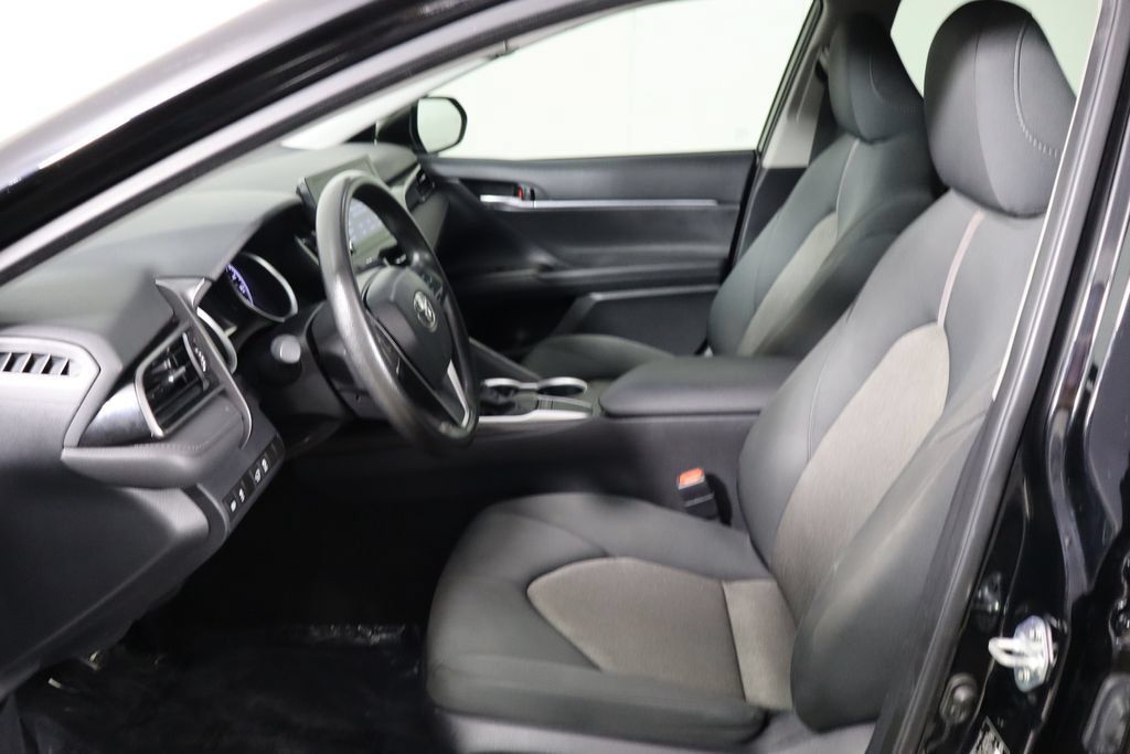 Used 2024 Toyota Camry LE w/ Convenience Package FWD image 14