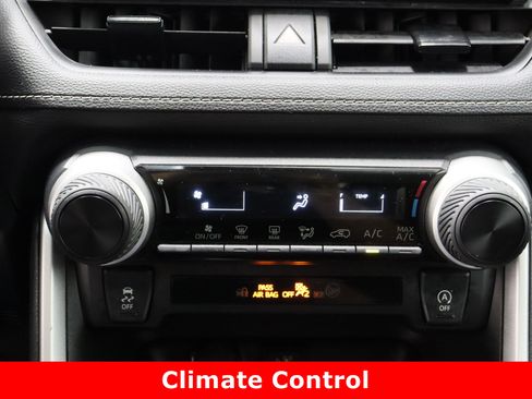 Used 2024 Toyota RAV4 LE image 18