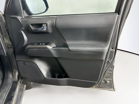 Used 2021 Toyota Tacoma TRD Sport w/ TRD Premium Sport Package image 32