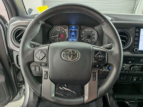 Used 2023 Toyota Tacoma TRD Off-Road AWD/4WD image 13