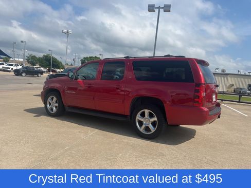 Used 2013 Chevrolet Suburban LT RWD image 3