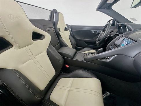 Used 2016 Jaguar F-TYPE R image 26