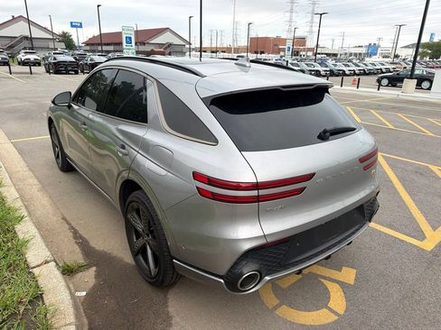 Used 2023 Genesis GV70 2.5T w/ Sport Prestige Package AWD/4WD image 4