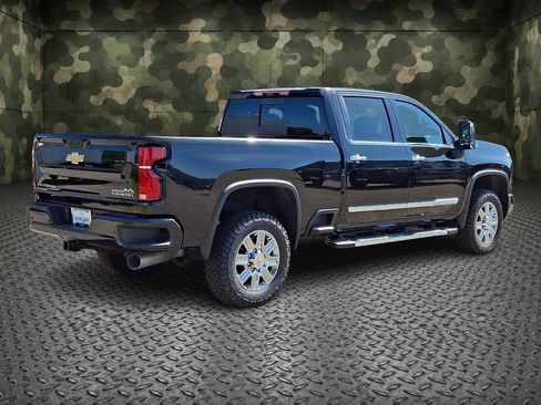 New 2026 Chevrolet Silverado 2500 High Country w/ Technology Package AWD/4WD image 4