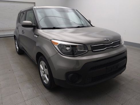 Used 2019 Kia Soul FWD image 14