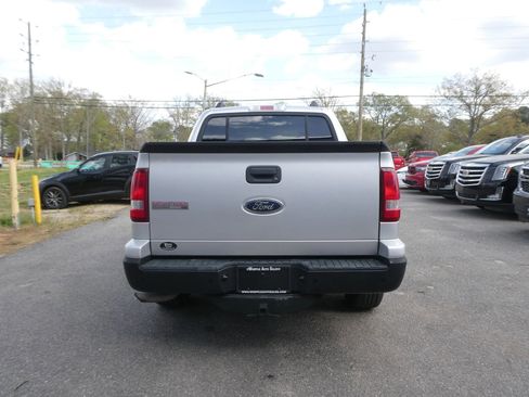 Used 2010 Ford Explorer Sport Trac XLT image 6