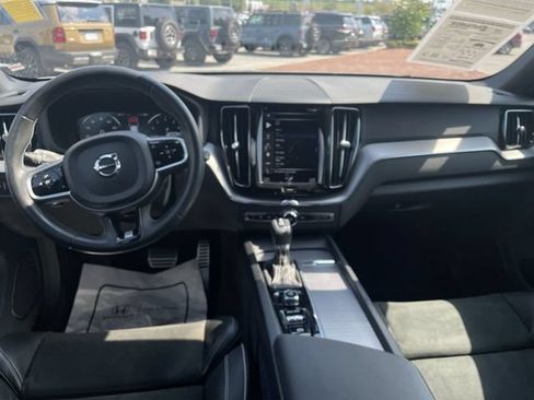 Used 2019 Volvo XC60 T5 R-Design w/ Protection Package Premier FWD image 22