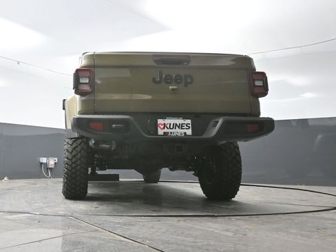 New 2026 Jeep Gladiator Sport image 43