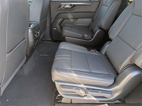 New 2026 Chevrolet Suburban RST w/ RST Capability Package image 18