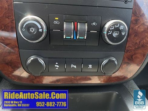 Used 2011 Chevrolet Avalanche LS w/ Regional Value Package AWD/4WD image 35