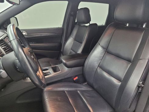 Used 2018 Jeep Grand Cherokee Limited image 17