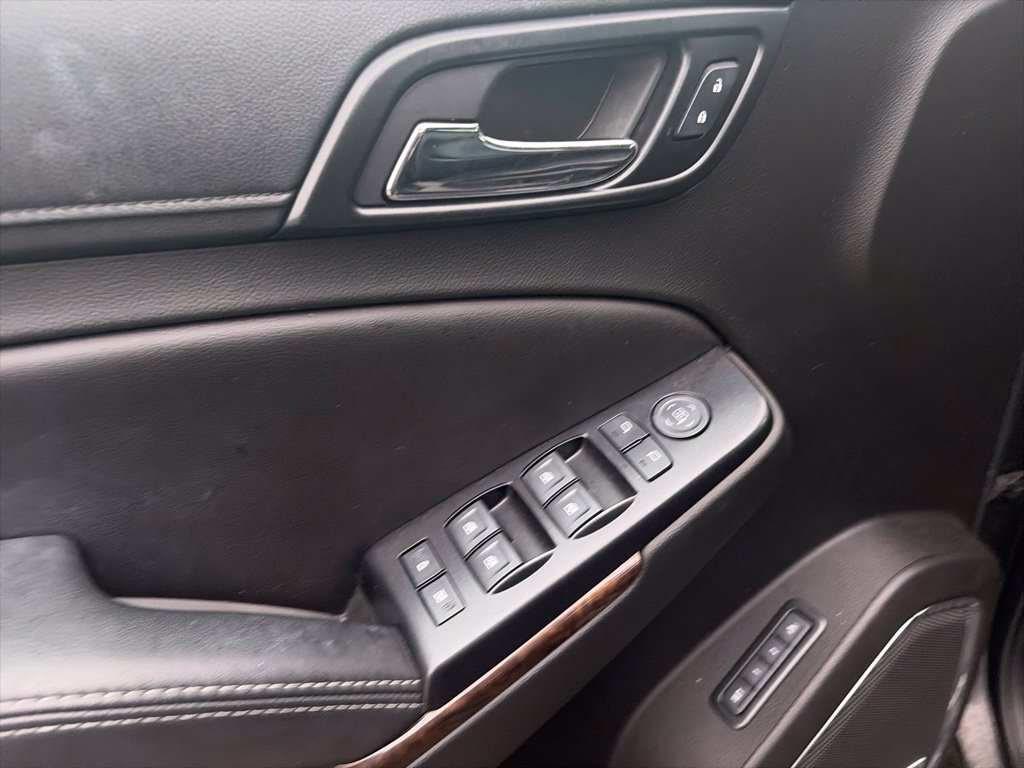 Used 2018 Chevrolet Suburban LT AWD/4WD image 18