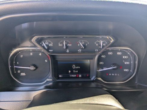 Used 2021 GMC Sierra 2500 AT4 AWD/4WD image 16