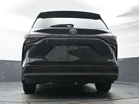 Certified 2026 Toyota Sienna XLE AWD/4WD image 38