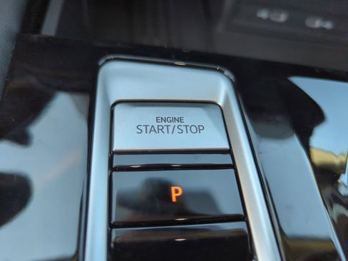 New 2026 Volkswagen Atlas SE image 42