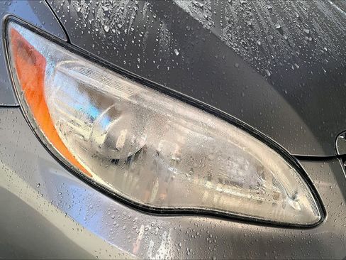 Used 2013 Chrysler 200 Limited image 25