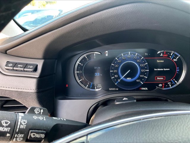 Used 2020 Cadillac Escalade Premium Luxury RWD image 22