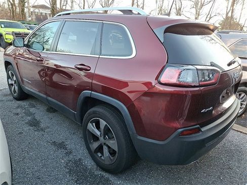Used 2019 Jeep Cherokee Limited image 3