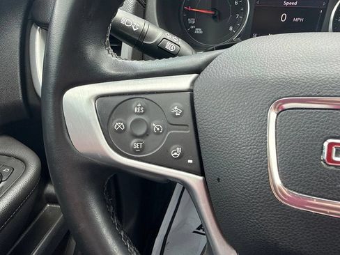 Used 2023 GMC Terrain SLT AWD/4WD image 17