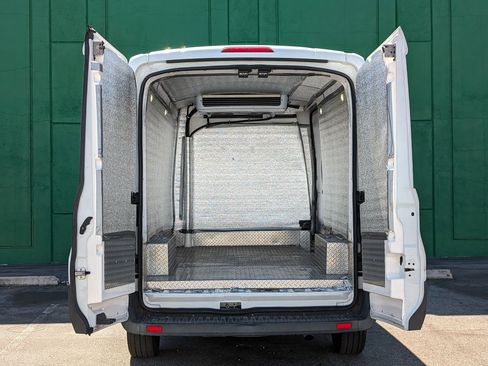 Used 2017 Ford Transit 250 148 Medium Roof RWD image 2