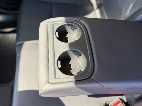 Used 2018 Subaru Outback 3.6R Limited AWD/4WD image 6