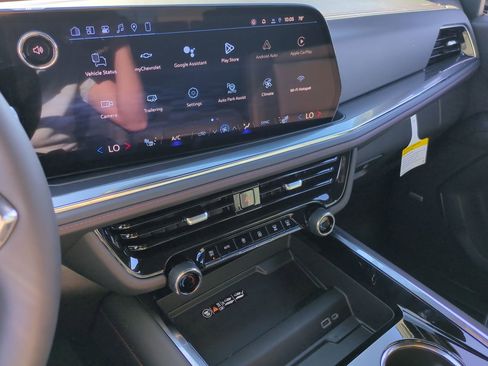 New 2026 Chevrolet Suburban RST image 73