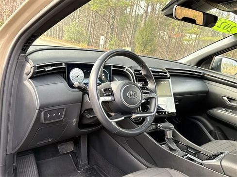 Used 2023 Hyundai Santa Cruz SEL Premium image 11