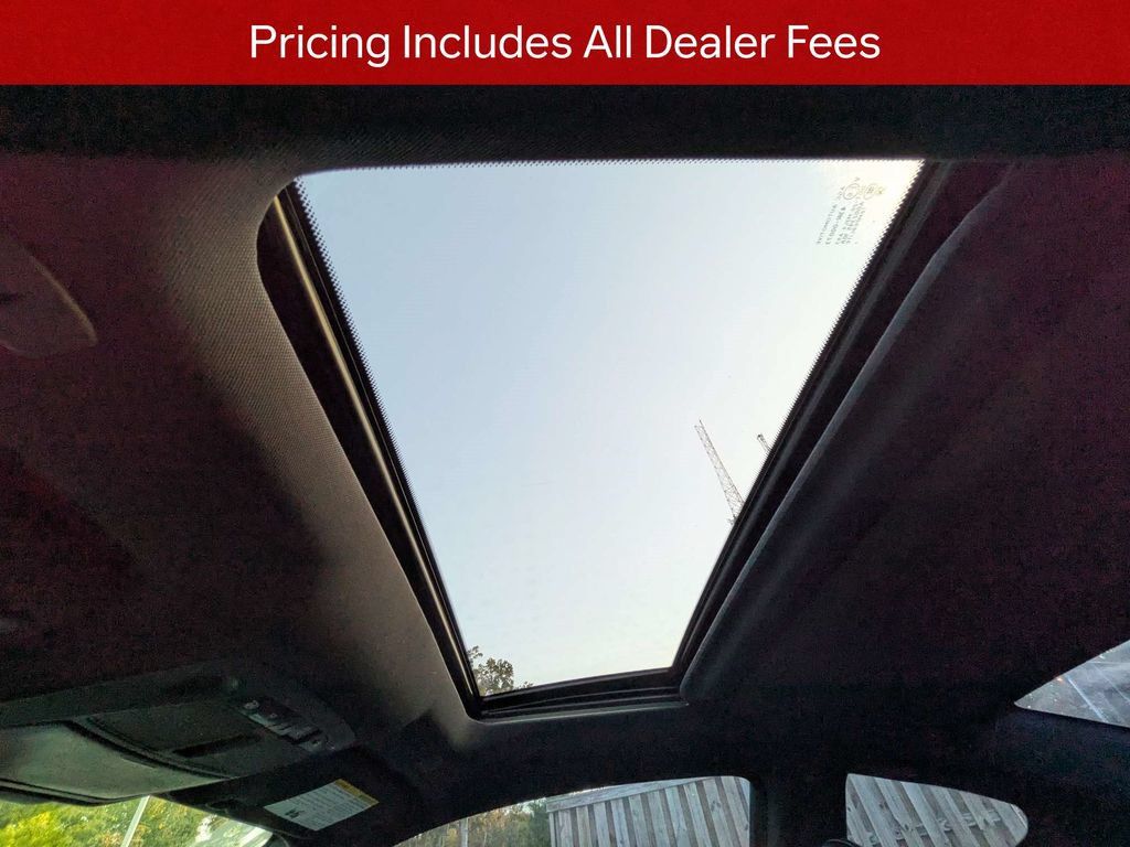 Used 2018 INFINITI Q60 3.0t Sport w/ Cargo Package RWD image 20