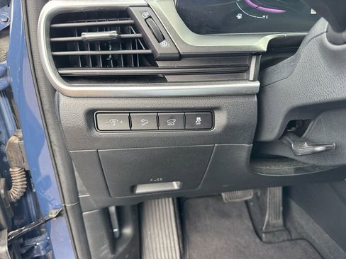 Used 2025 Kia Telluride S AWD/4WD image 25