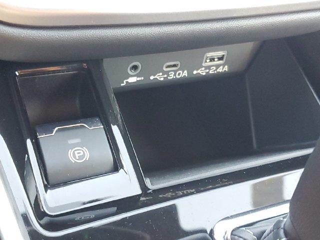 Certified 2025 Subaru Legacy Premium AWD/4WD image 26