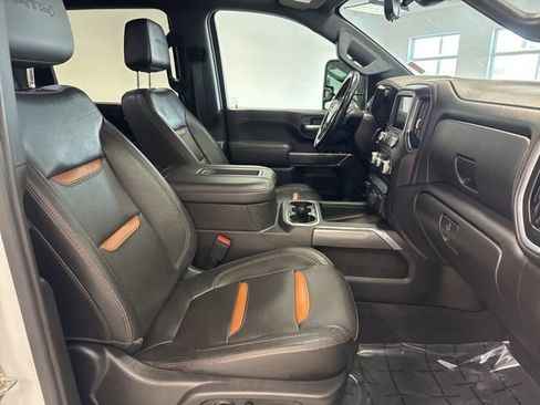 Used 2020 GMC Sierra 2500 AT4 image 24