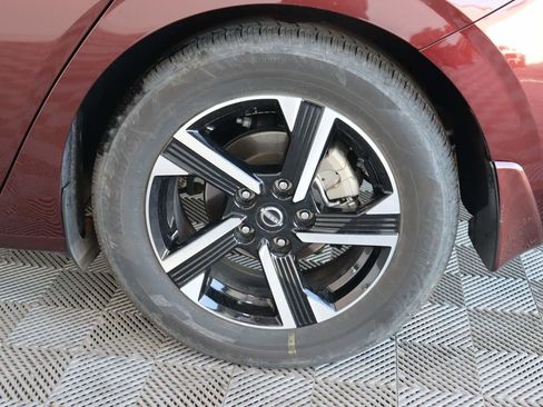 Used 2025 Nissan Sentra SV image 16