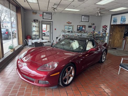 Used 2007 Chevrolet Corvette Coupe w/ Preferred Equipment Group image 1