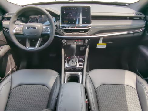New 2026 Jeep Compass Latitude AWD/4WD image 13