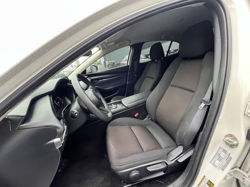 Used 2024 MAZDA MAZDA3 s FWD image 10